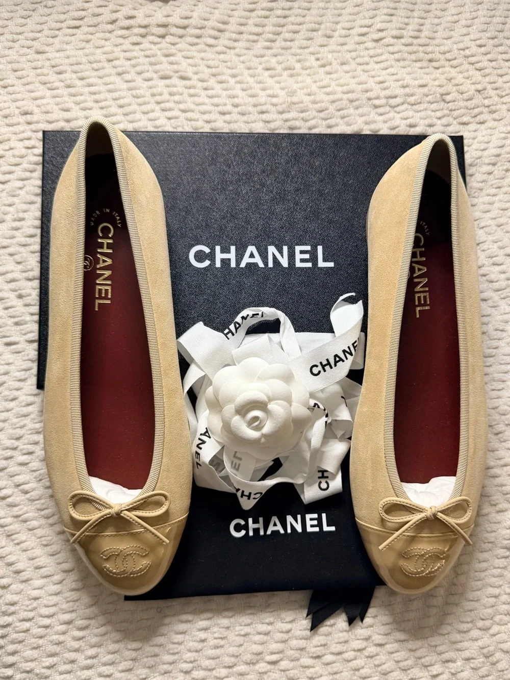 🤍New Chanel Beige Suede Patent Leather 100% AUTHENTIC 🤍